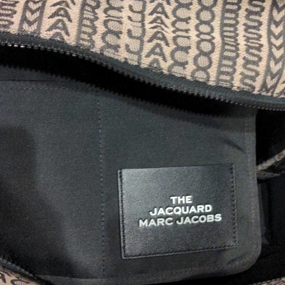 Marc Jacobs Large Jacquard Monogram Tote - Picture 2 of 16